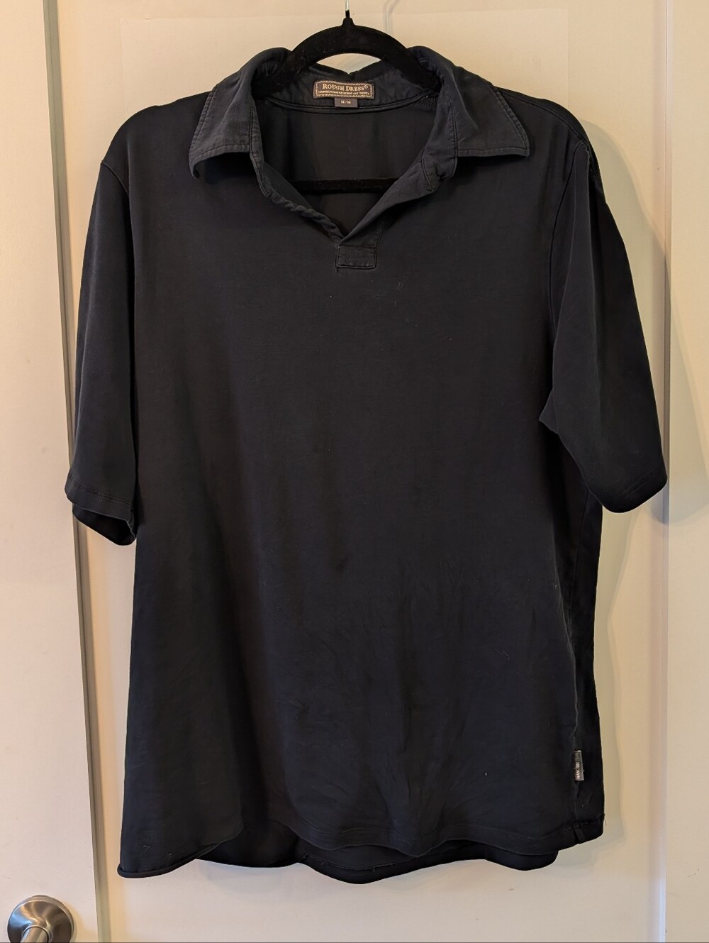 Rough Dress Super Comfy Men's Black T-shirt with Nanotex Fabric Size M